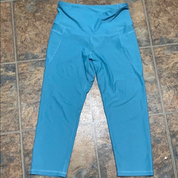 Cropped teal leggings - Picture 1 of 3